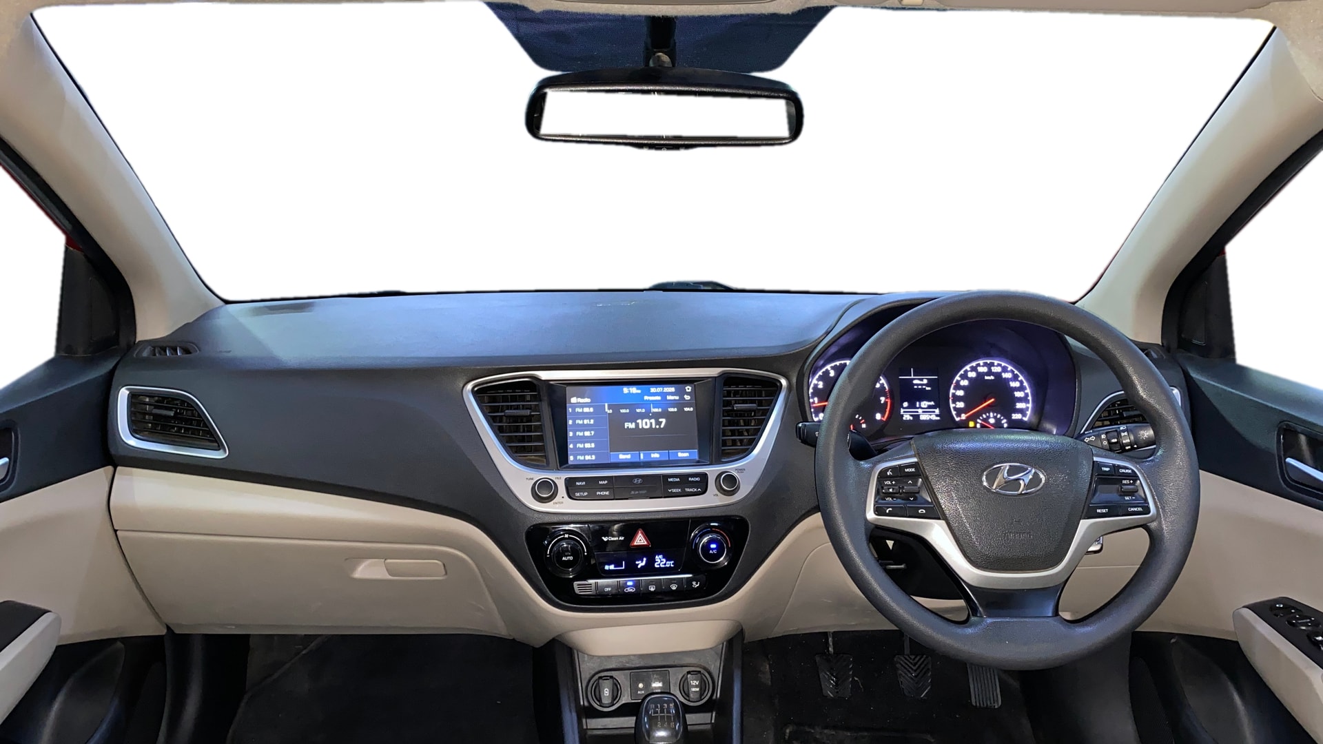 View 2018 Hyundai Verna 1.6 VTVT SX Image 32 Used 2018 Hyundai Verna 1.6 VTVT SX Image 32