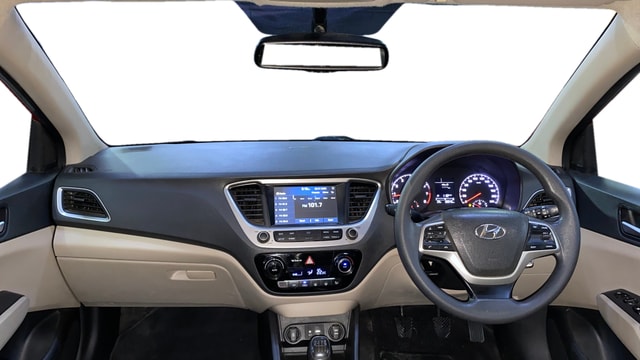 View Hyundai Verna Image 32 Used Hyundai Verna Image 32