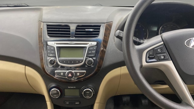 View Hyundai Fluidic Verna Image 17 Used Hyundai Fluidic Verna Image 17