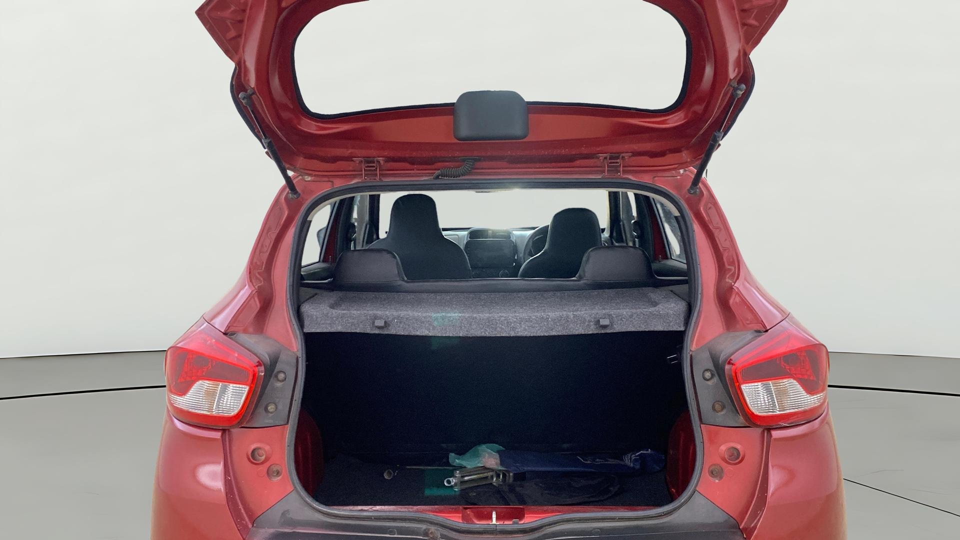 View 2018 Renault Kwid RXL Image 37 Used 2018 Renault Kwid RXL Image 37