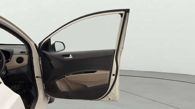 View Hyundai Grand i10 Image 43 Used Hyundai Grand i10 Image 43