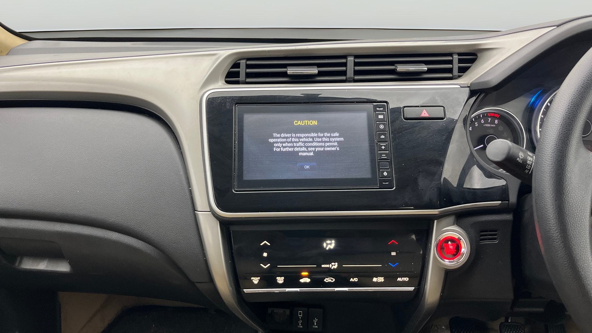 View 2020 Honda City ZX MT Diesel Anniversary Edition Image 18 Used 2020 Honda City ZX MT Diesel Anniversary Edition Image 18