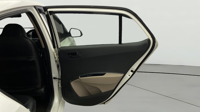 View Hyundai Grand i10 Image 7 Used Hyundai Grand i10 Image 7