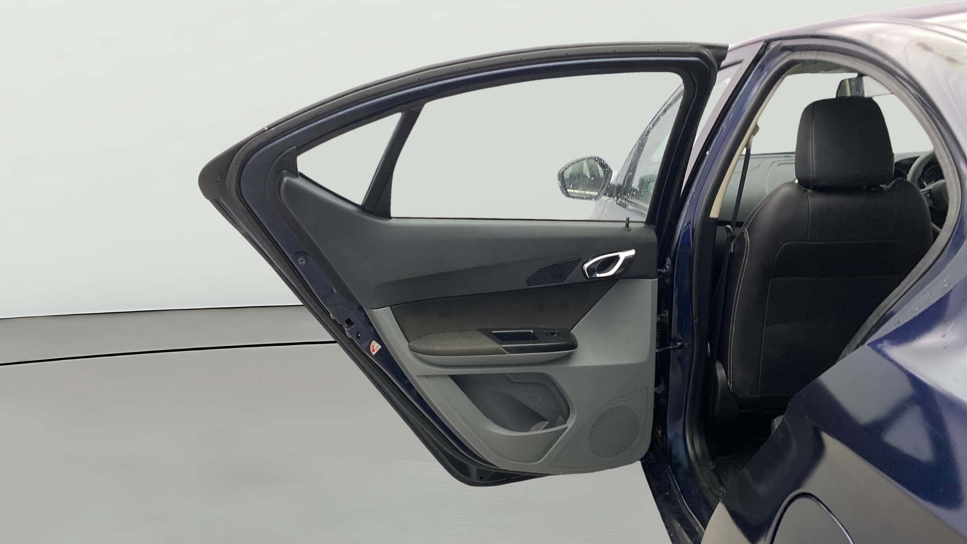 View 2019 Tata Tigor XE Diesel Image 22 Used 2019 Tata Tigor XE Diesel Image 22