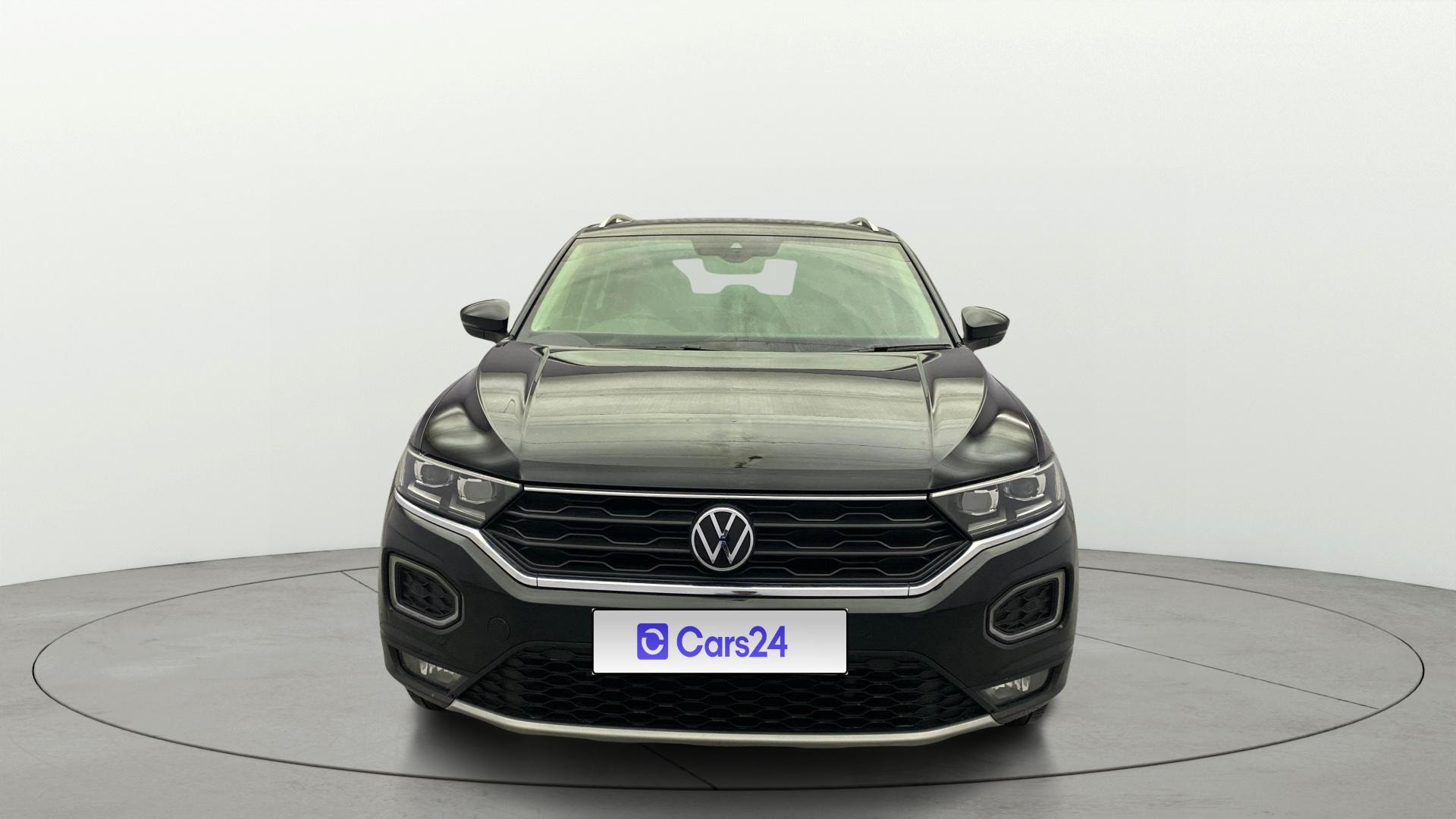 View 2021 Volkswagen T-Roc 1.5 TSI Image 1 Used 2021 Volkswagen T-Roc 1.5 TSI Image 1