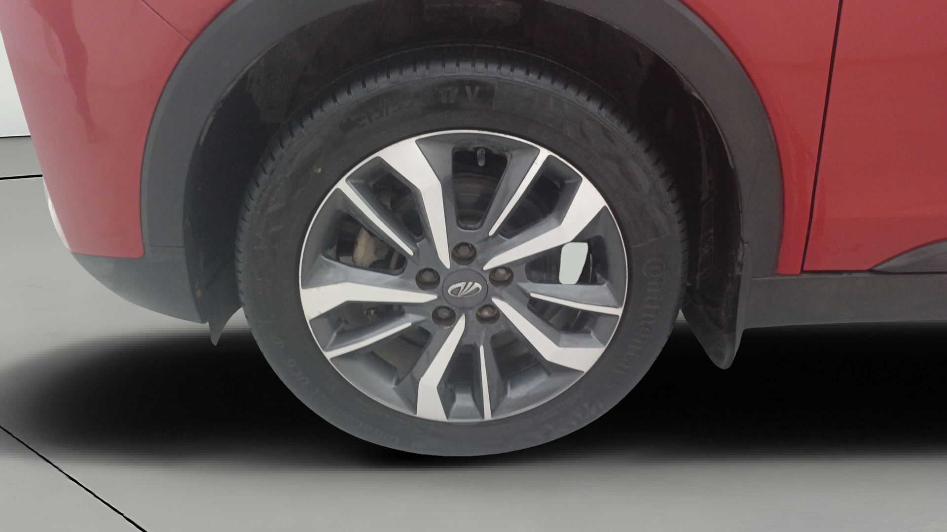 View 2021 Mahindra XUV300 W4 Petrol BS IV Image 36 Used 2021 Mahindra XUV300 W4 Petrol BS IV Image 36