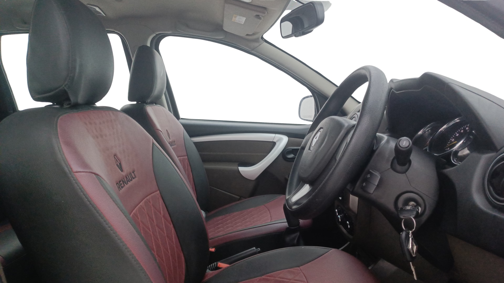 View 2018 Renault Duster Petrol RXS BS IV Image 26 Used 2018 Renault Duster Petrol RXS BS IV Image 26