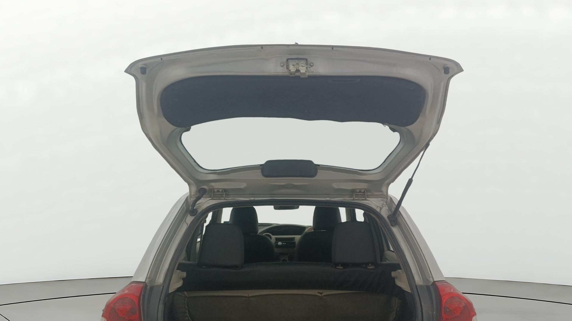 View 2015 Toyota Etios Liva G Image 16 Used 2015 Toyota Etios Liva G Image 16