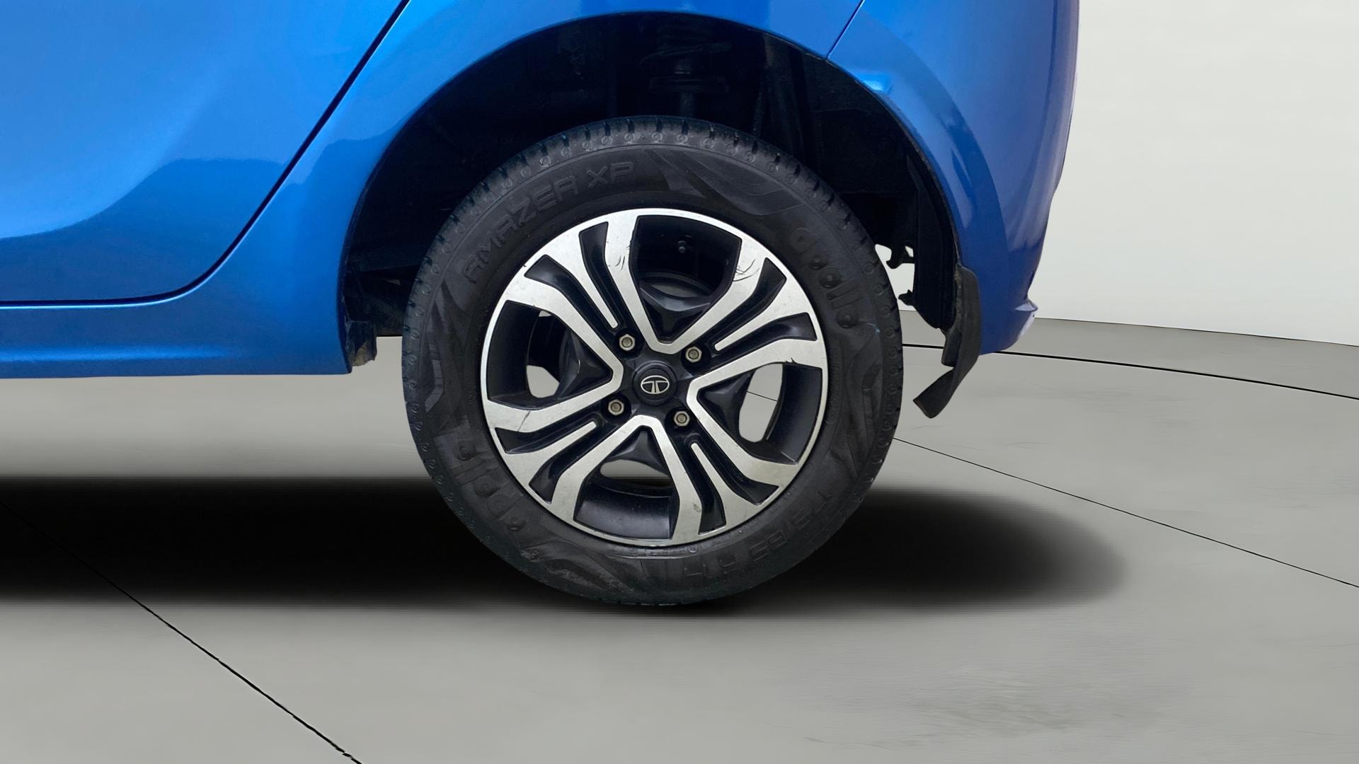 View 2024 Tata Tiago Revotorq XB Image 12 Used 2024 Tata Tiago Revotorq XB Image 12