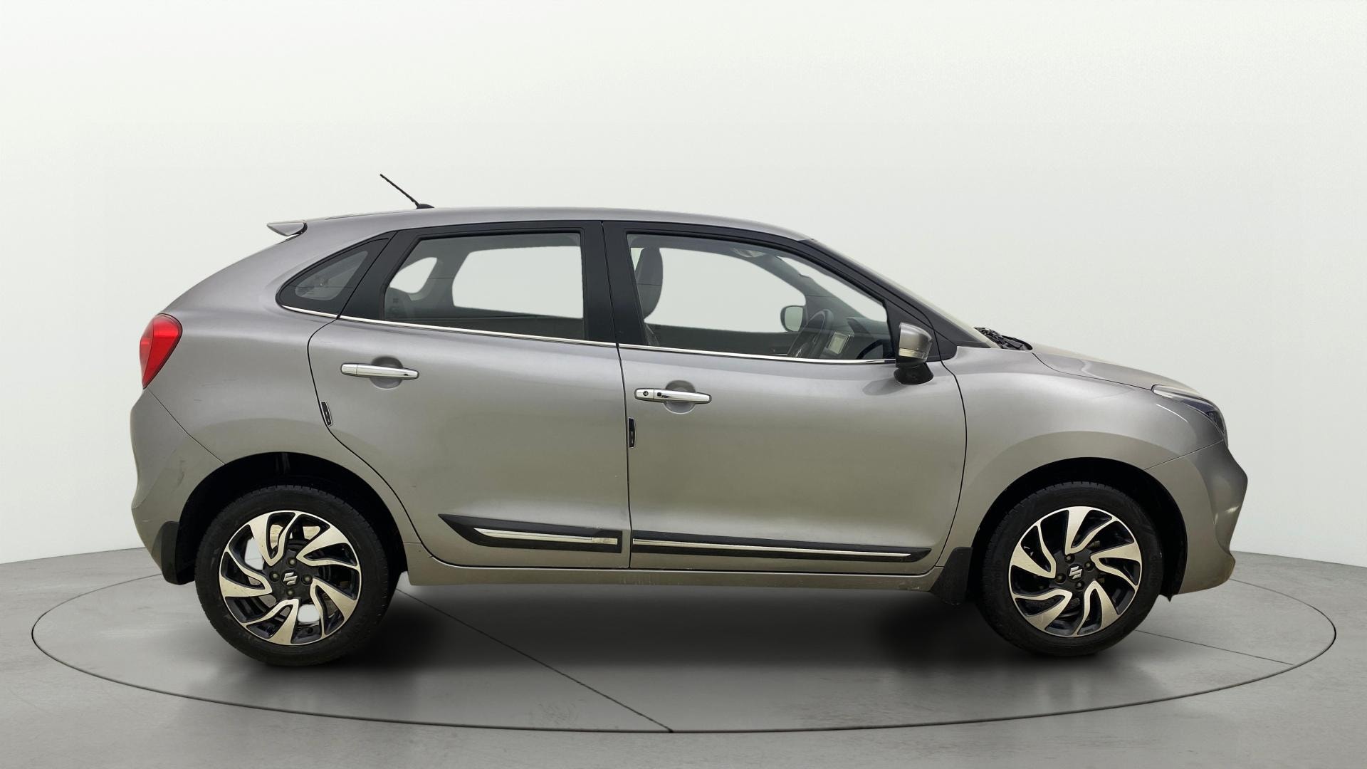View 2020 Maruti Suzuki 1000 Base Variant Image 27 Used 2020 Maruti Suzuki 1000 Base Variant Image 27