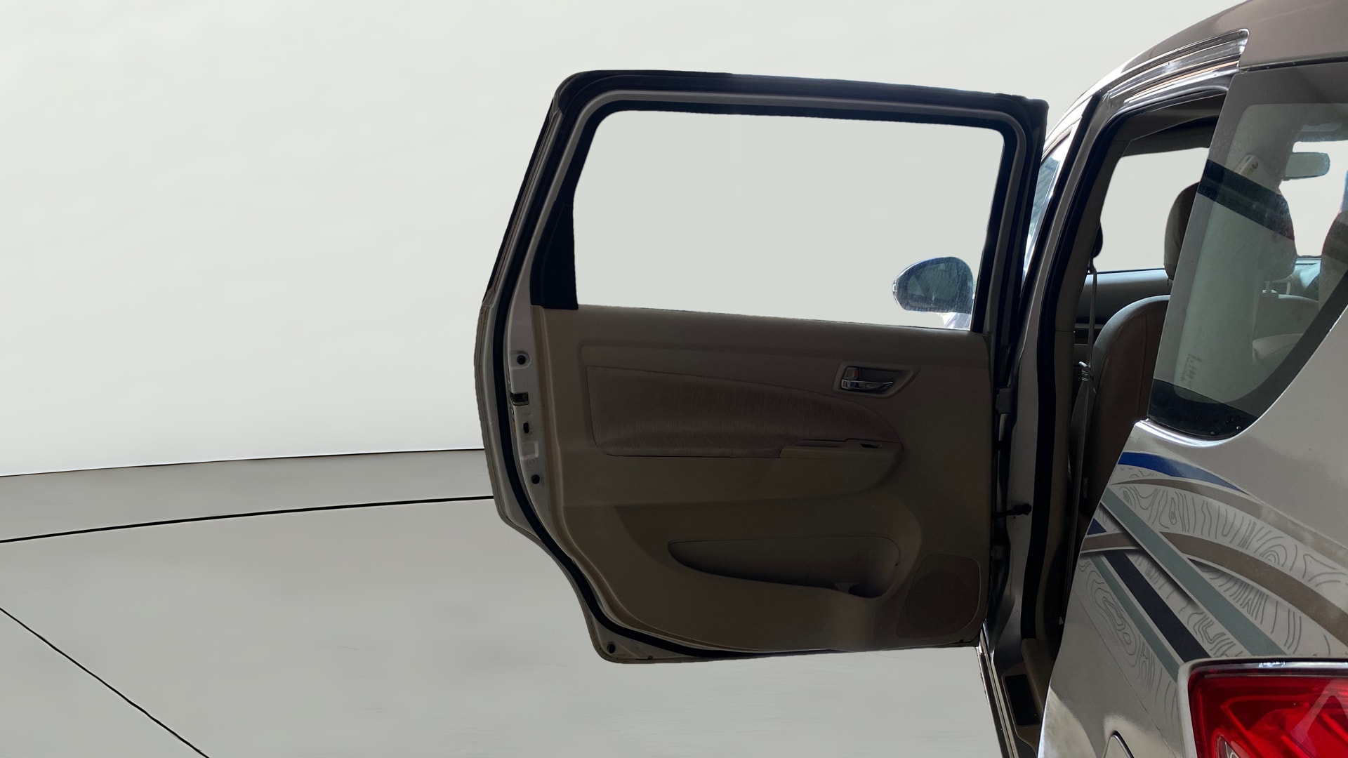 View 2015 Maruti Suzuki 1000 Base Variant Image 23 Used 2015 Maruti Suzuki 1000 Base Variant Image 23