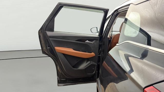 View MG Hector Plus Image 24 Used MG Hector Plus Image 24