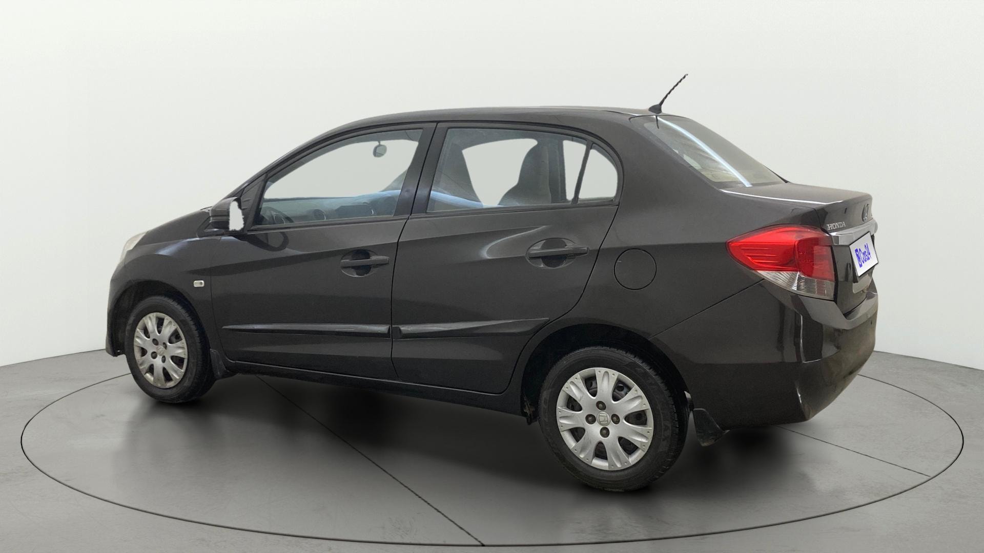 View 2015 Honda Amaze E MT Petrol BS IV Image 2 Used 2015 Honda Amaze E MT Petrol BS IV Image 2