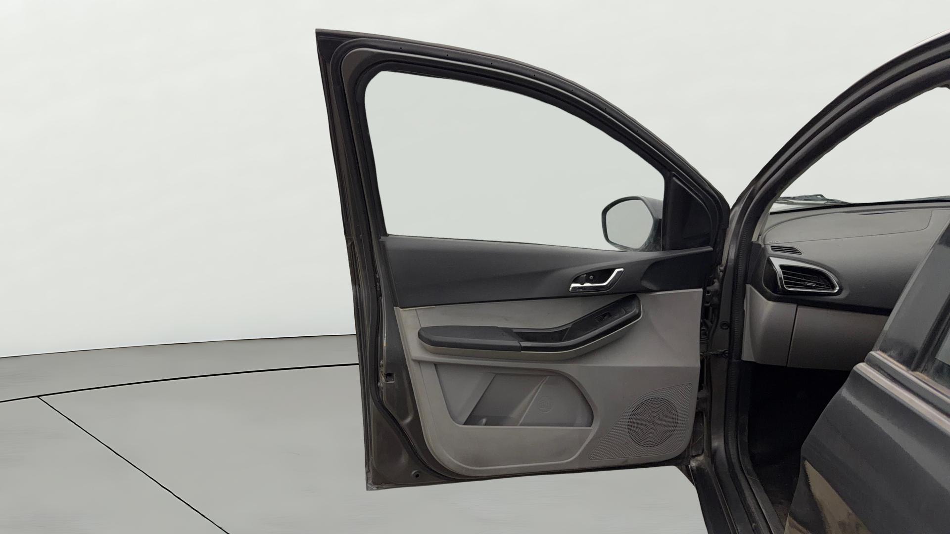 View 2020 Tata Tiago Revotorq XB Image 31 Used 2020 Tata Tiago Revotorq XB Image 31