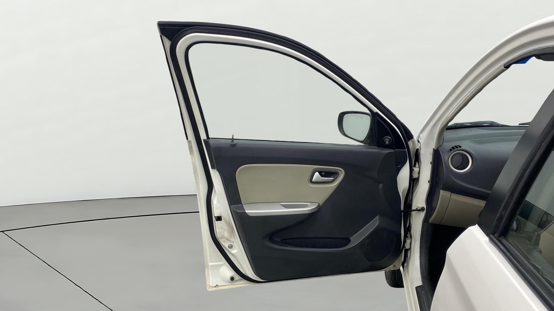 View 2019 Maruti Suzuki Alto K10 LX Image 30 Used 2019 Maruti Suzuki Alto K10 LX Image 30