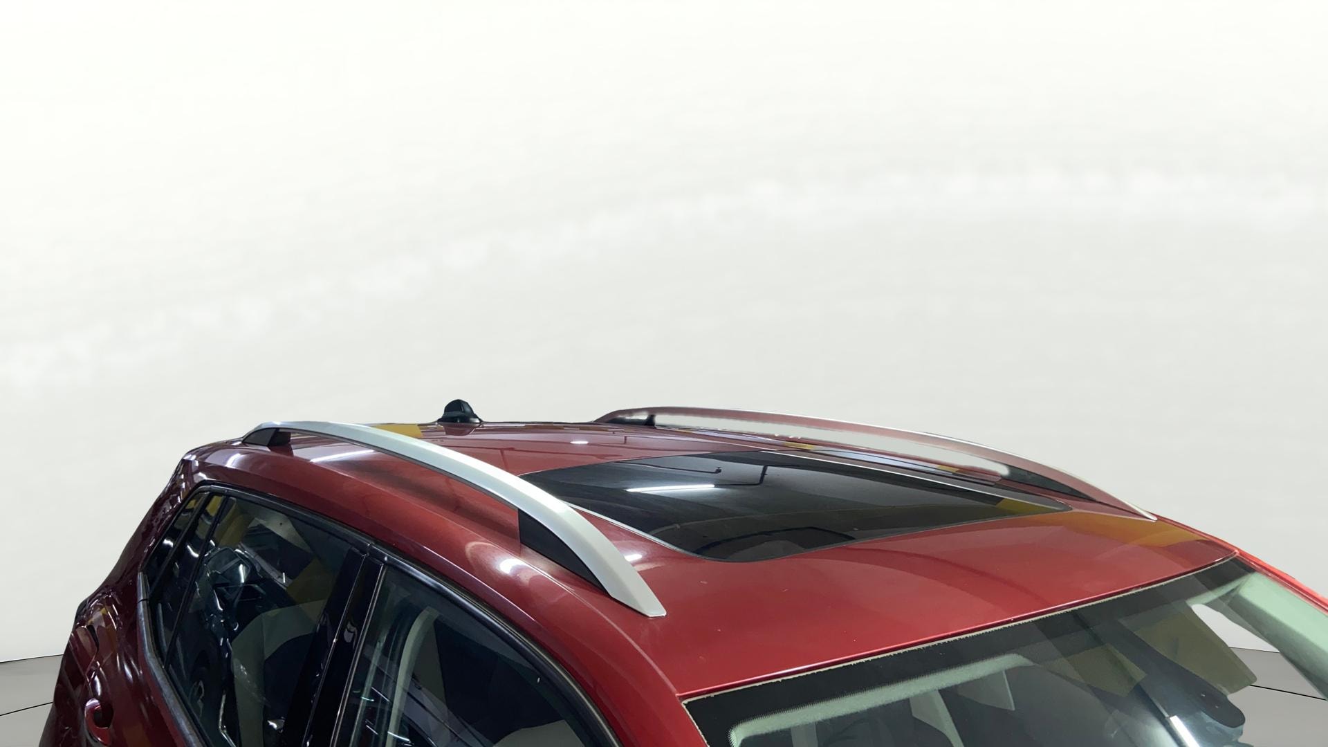 View 2023 Volkswagen Taigun 1.0 TSI Topline MT Image 5 Used 2023 Volkswagen Taigun 1.0 TSI Topline MT Image 5