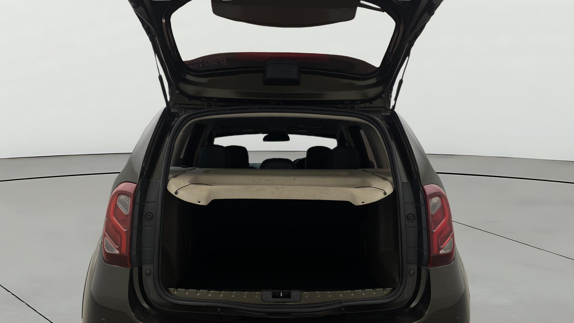 View 2019 Renault Duster Diesel 110PS RXZ AMT Image 37 Used 2019 Renault Duster Diesel 110PS RXZ AMT Image 37