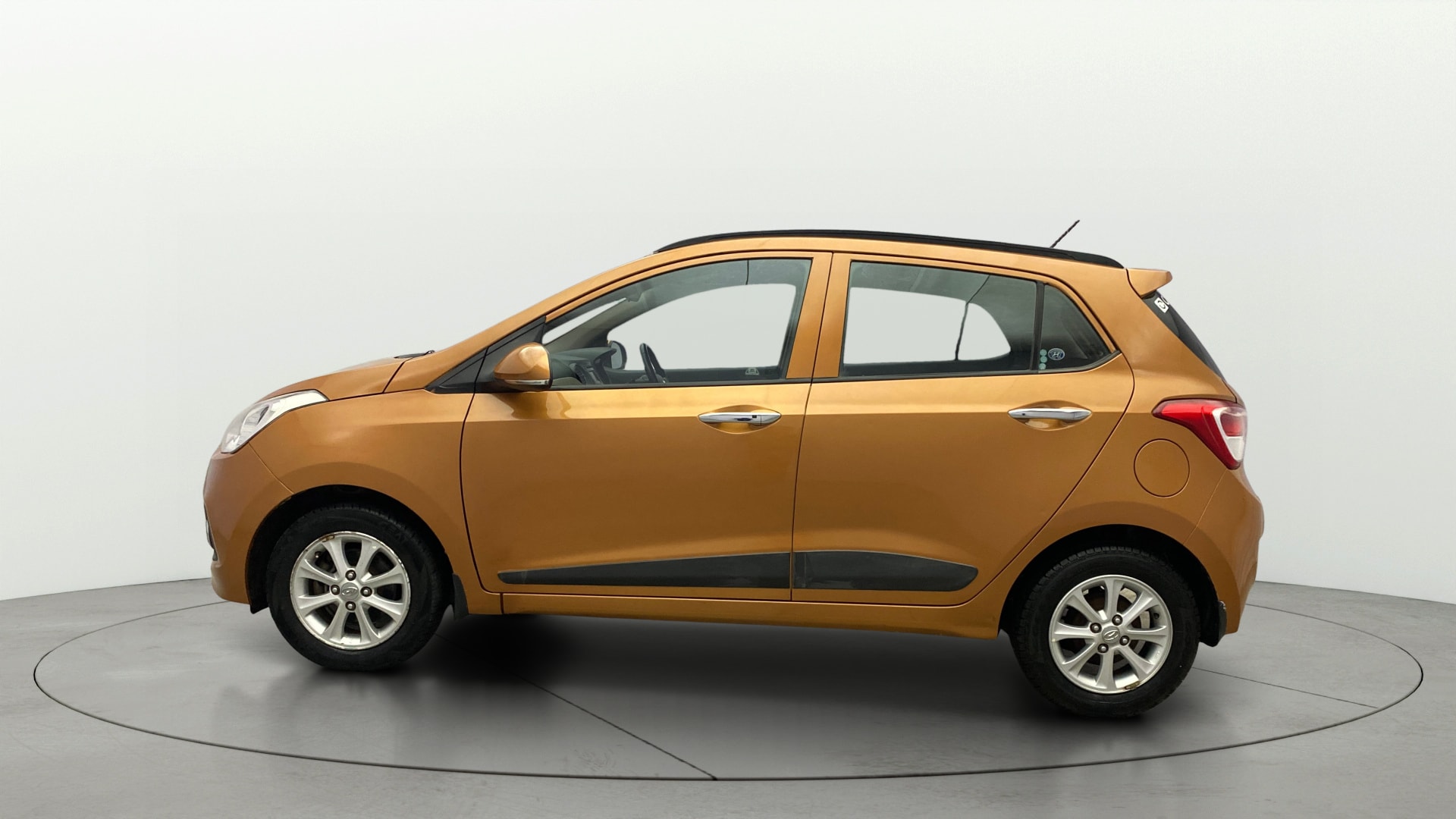 View 2014 Hyundai Grand i10 Asta AT 1.2 Kappa VTVT Image 5 Used 2014 Hyundai Grand i10 Asta AT 1.2 Kappa VTVT Image 5