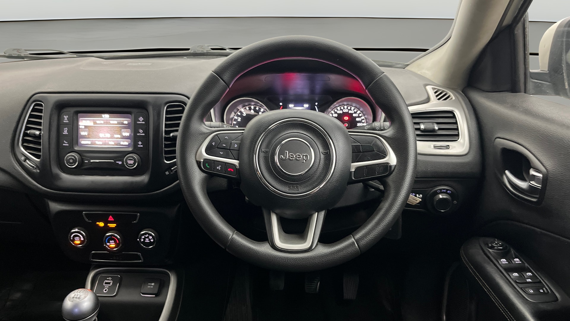 View 2019 Jeep Compass Sport 1.4 Multi AIR Petrol BS IV Image 12 Used 2019 Jeep Compass Sport 1.4 Multi AIR Petrol BS IV Image 12