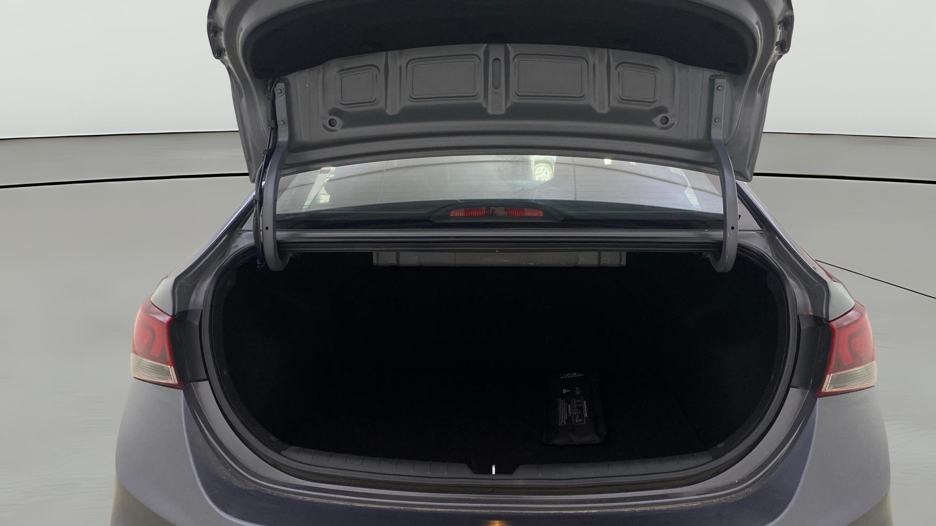 View 2019 Hyundai Verna 1.6 VTVT SX (O) Image 40 Used 2019 Hyundai Verna 1.6 VTVT SX (O) Image 40