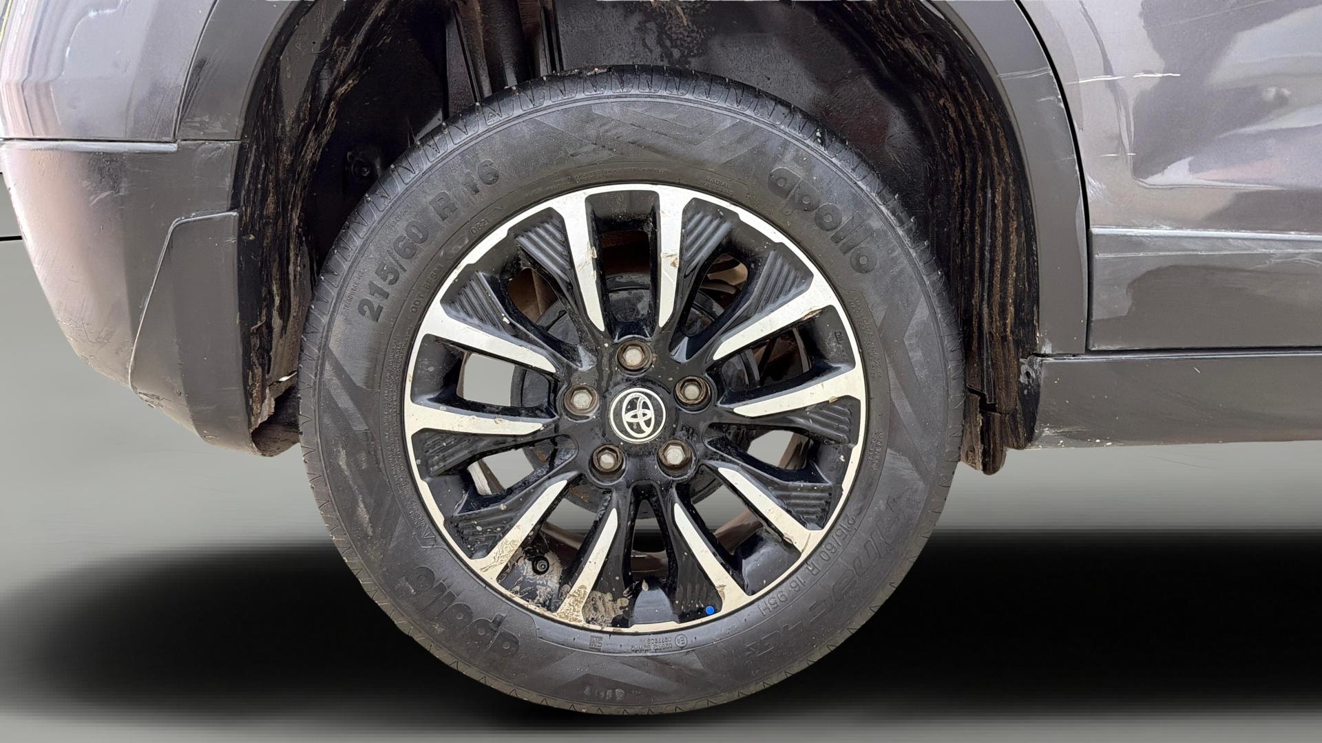 View 2021 Toyota Urban Cruiser Premium MT Image 34 Used 2021 Toyota Urban Cruiser Premium MT Image 34