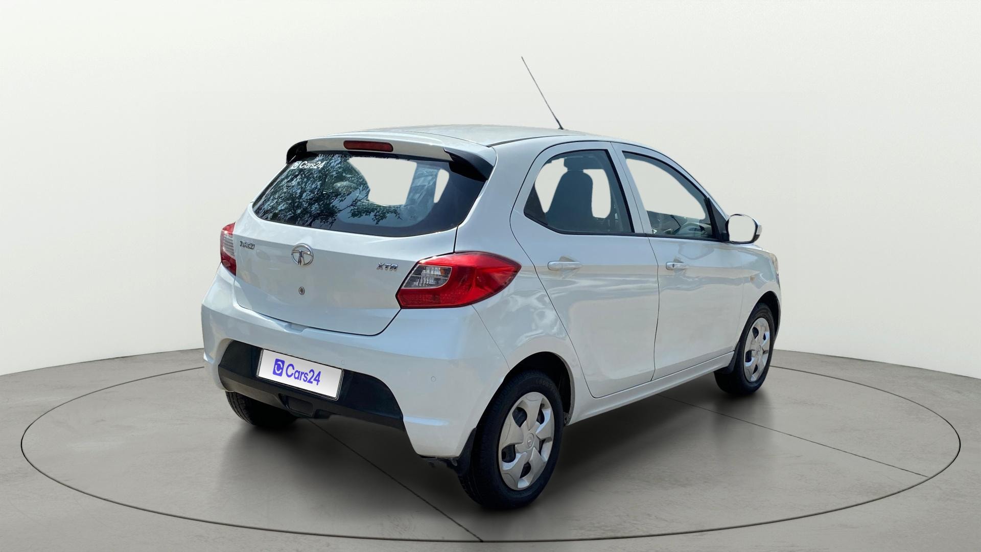 View 2018 Tata Tiago Revotorq XB Image 41 Used 2018 Tata Tiago Revotorq XB Image 41