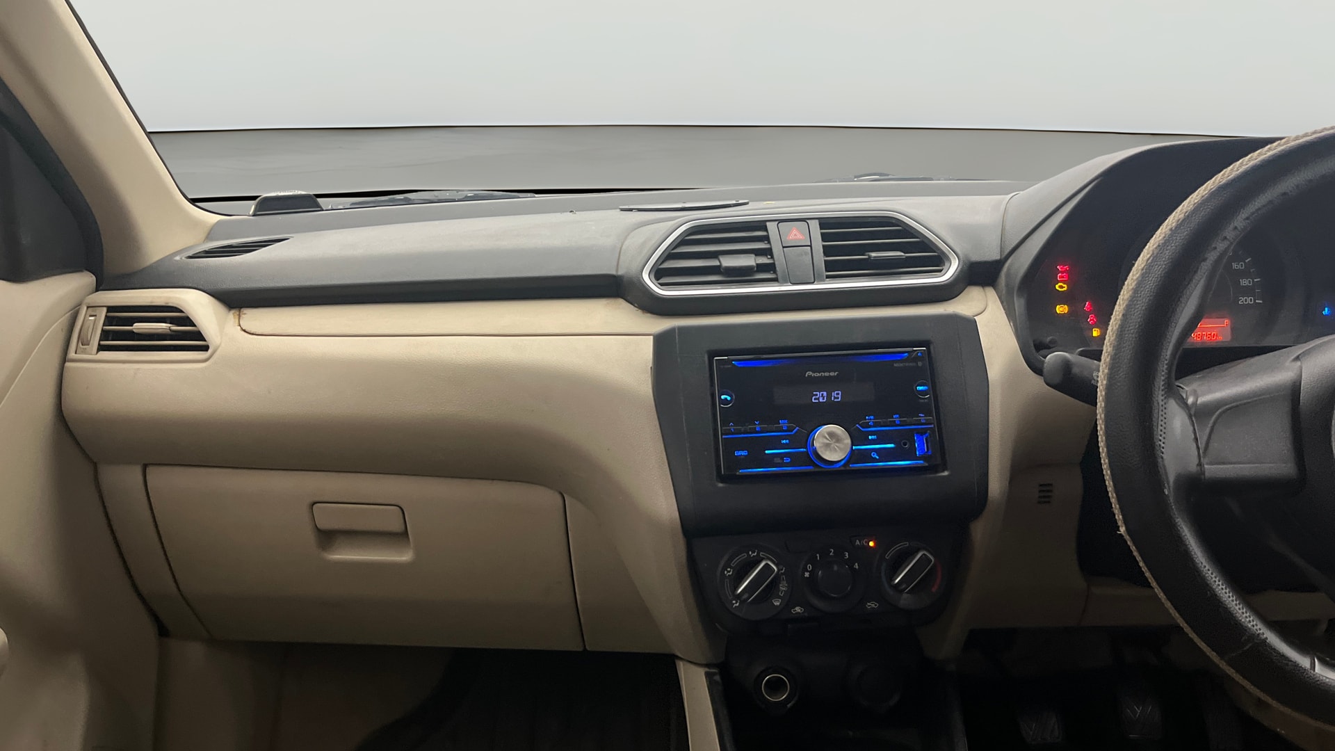 View 2019 Maruti Suzuki 1000 Base Variant Image 34 Used 2019 Maruti Suzuki 1000 Base Variant Image 34