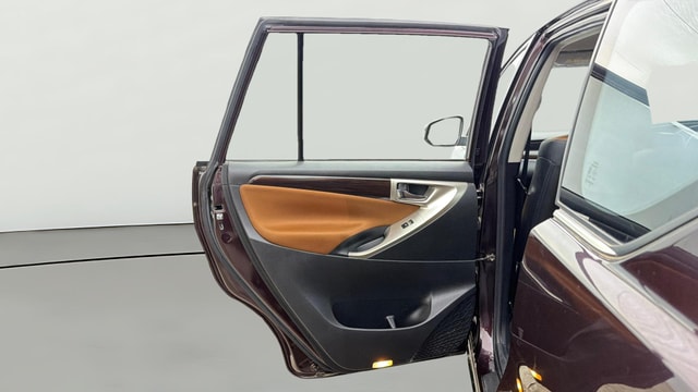 View Toyota Innova Crysta Image 16 Used Toyota Innova Crysta Image 16