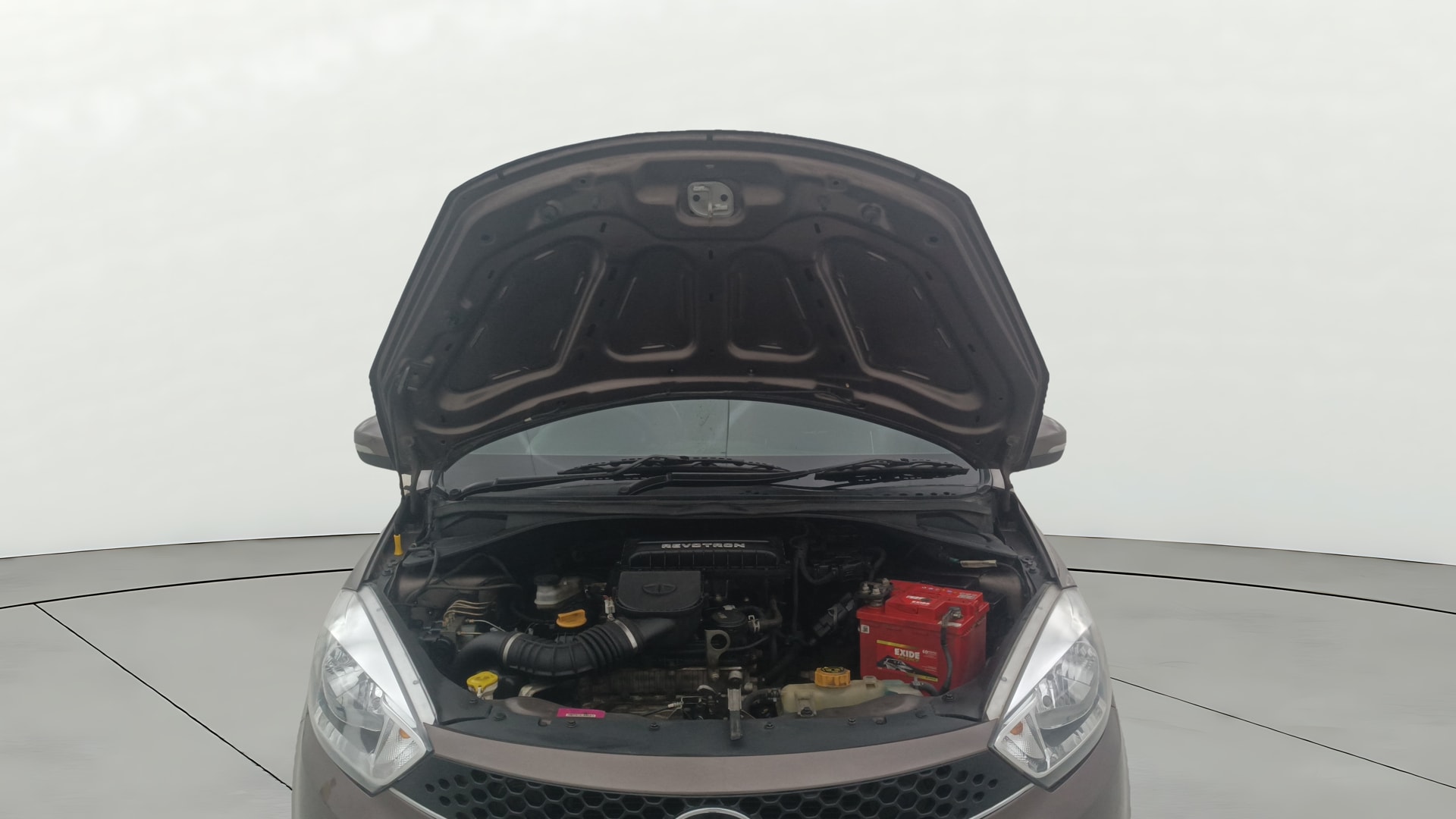 View 2018 Tata Tiago Revotorq XB Image 31 Used 2018 Tata Tiago Revotorq XB Image 31