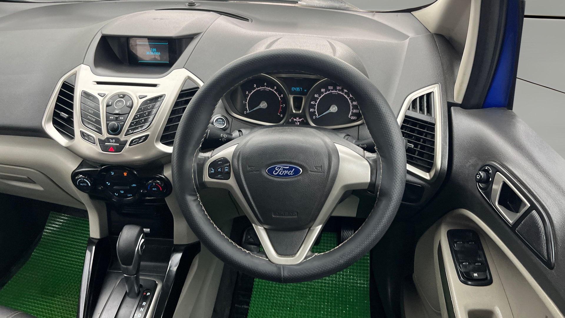 View 2016 Ford EcoSport 1.5 TDCi Diesel Ambiente BS IV Image 20 Used 2016 Ford EcoSport 1.5 TDCi Diesel Ambiente BS IV Image 20