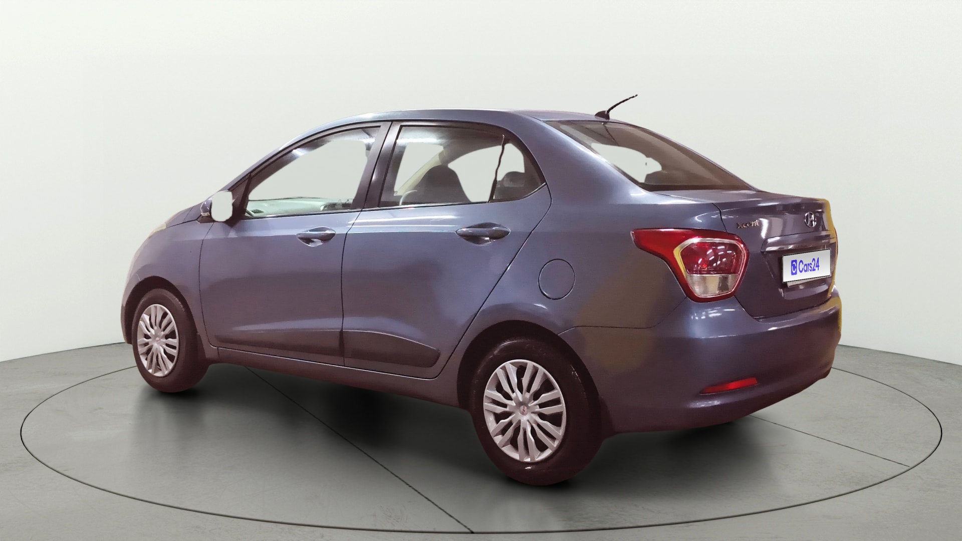 View 2015 Hyundai Xcent S Petrol Image 2 Used 2015 Hyundai Xcent S Petrol Image 2