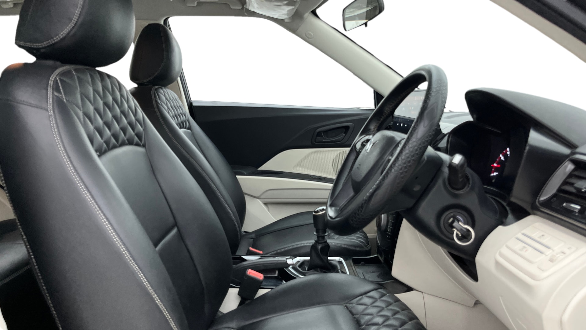 Used 2024 Mahindra XUV 3XO Used 2024 Mahindra XUV 3XO