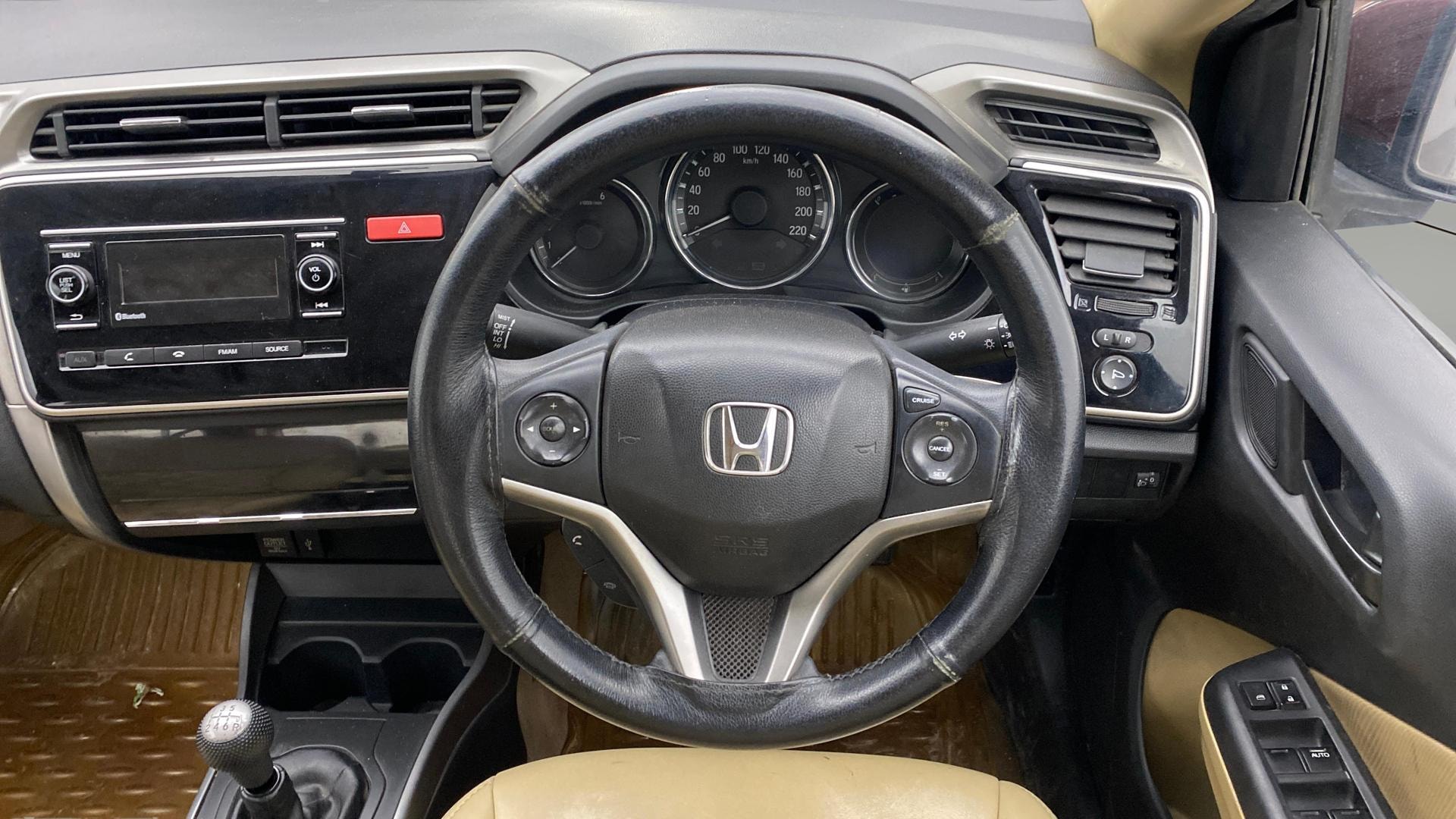 View 2016 Honda City ZX MT Diesel Anniversary Edition Image 21 Used 2016 Honda City ZX MT Diesel Anniversary Edition Image 21