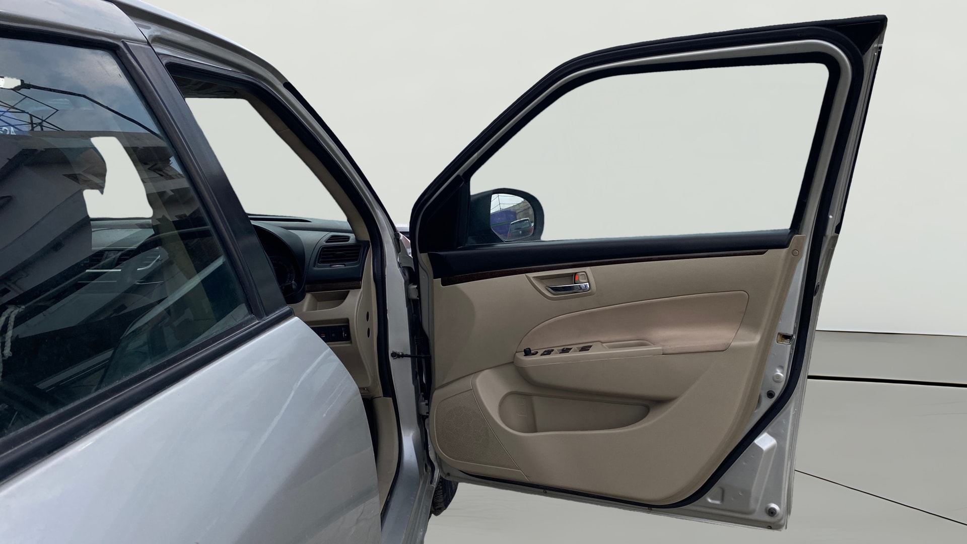 View 2015 Maruti Suzuki 1000 Base Variant Image 43 Used 2015 Maruti Suzuki 1000 Base Variant Image 43