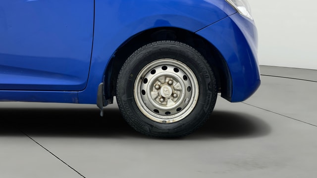 View Hyundai EON Image 40 Used Hyundai EON Image 40