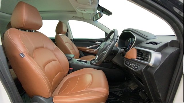 View MG Hector Plus Image 19 Used MG Hector Plus Image 19