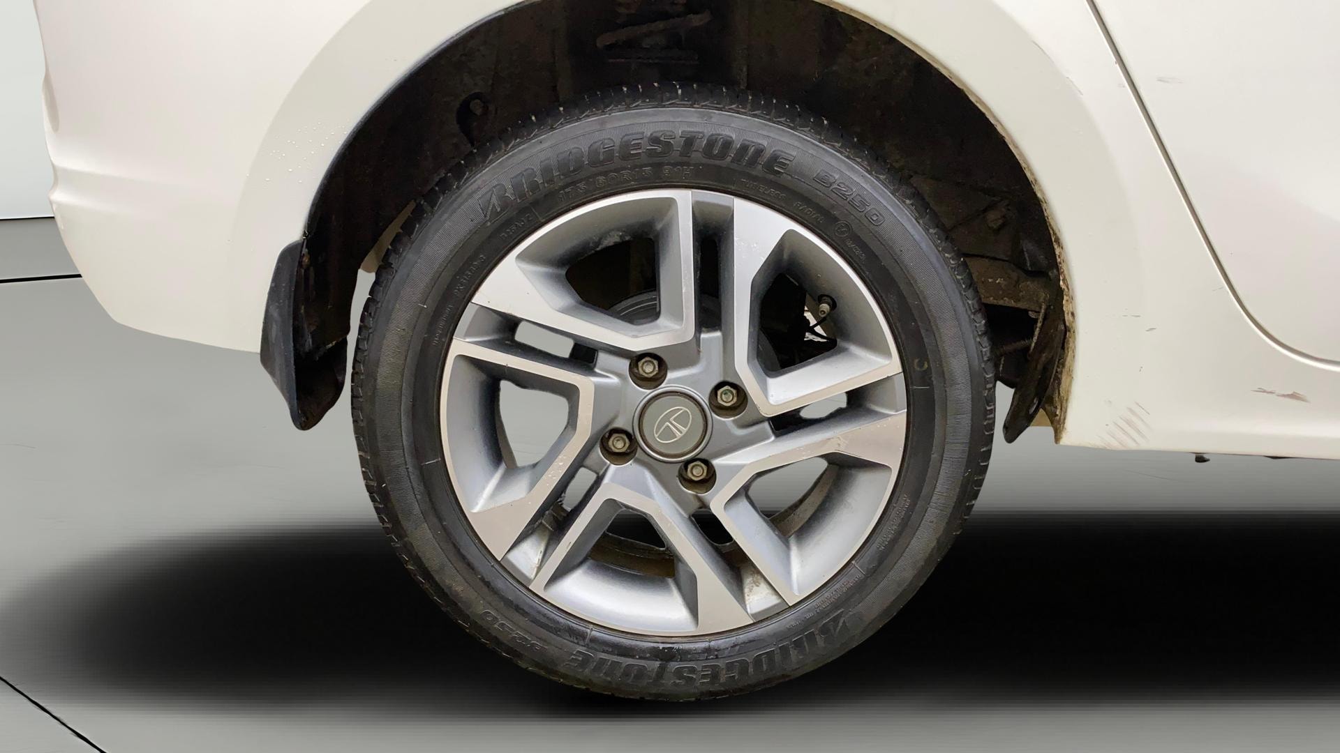 View 2025 Tata Tigor XE Diesel Image 25 Used 2025 Tata Tigor XE Diesel Image 25