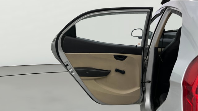 View Hyundai EON Image 22 Used Hyundai EON Image 22