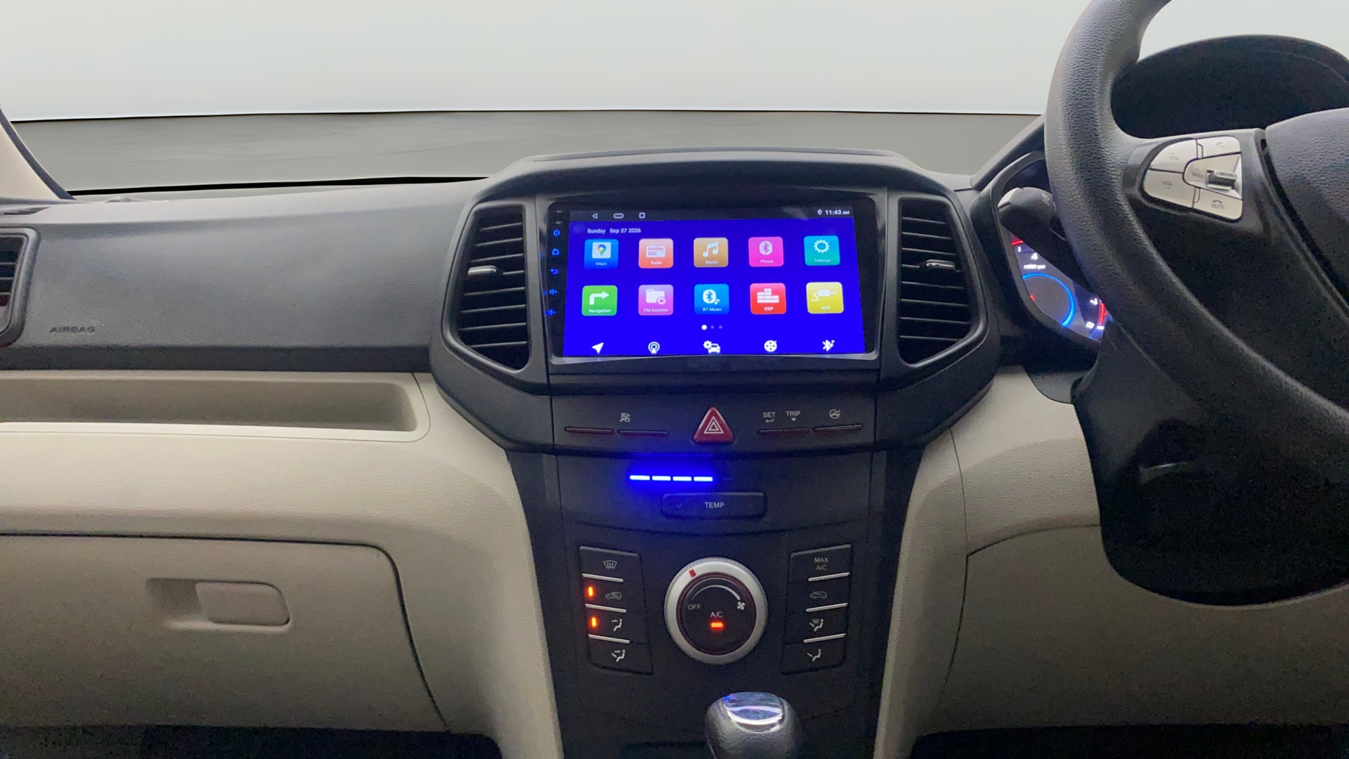 Used 2023 Mahindra XUV300 Used 2023 Mahindra XUV300
