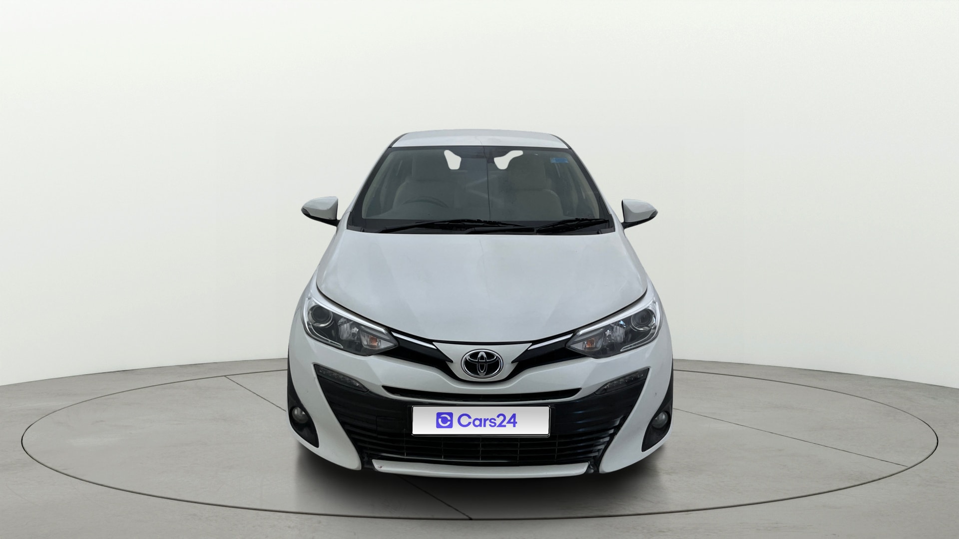 View 2018 Toyota Yaris VX CVT Image 1 Used 2018 Toyota Yaris VX CVT Image 1