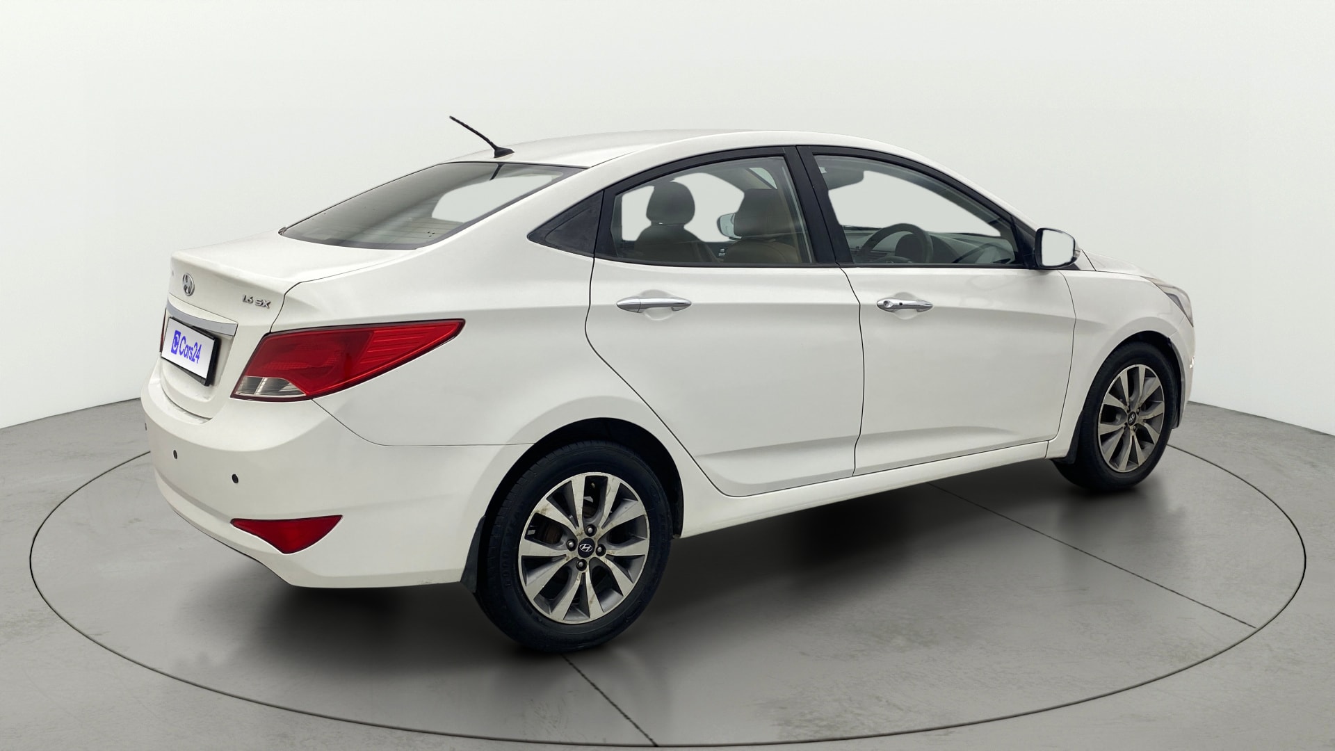 View 2015 Hyundai Fluidic Verna 1.4 CRDI Base Image 44 Used 2015 Hyundai Fluidic Verna 1.4 CRDI Base Image 44