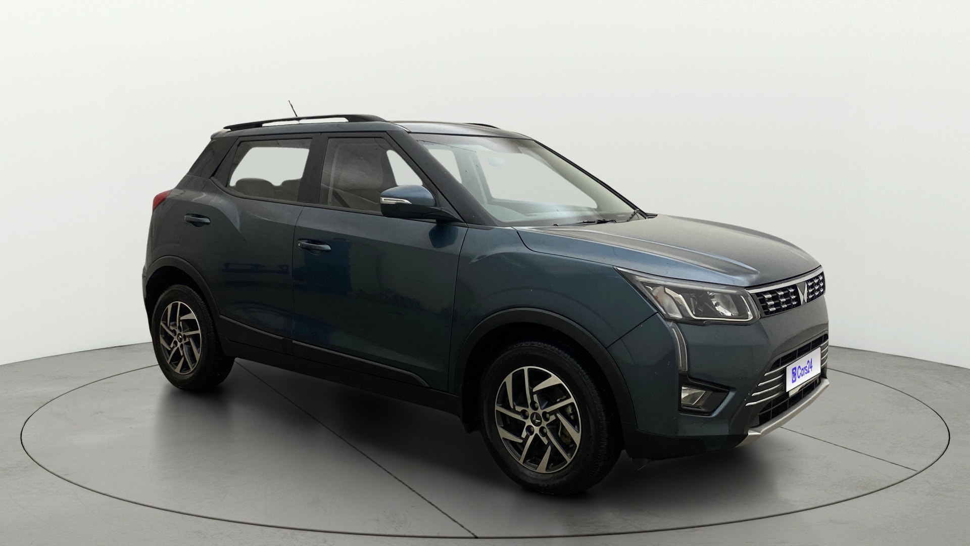 Used 2024 Mahindra XUV300 Used 2024 Mahindra XUV300