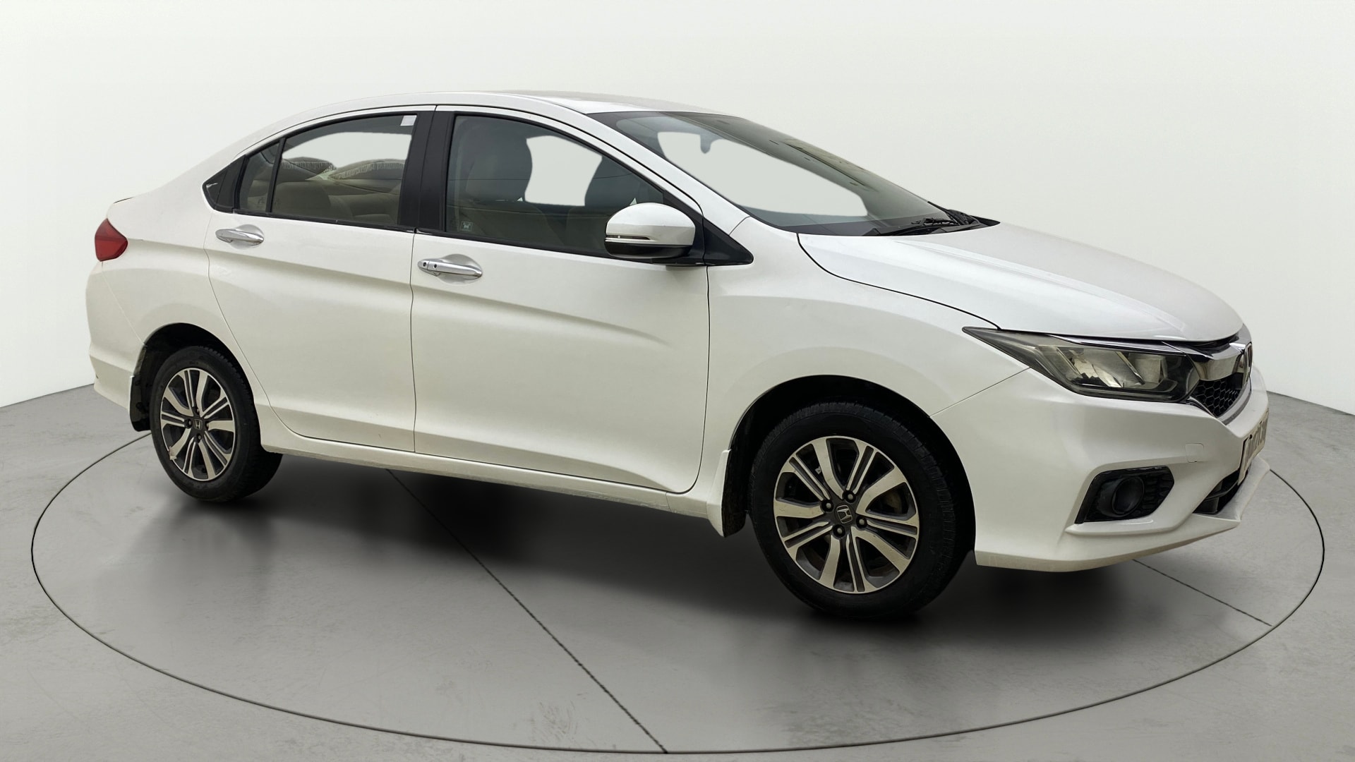 View 2018 Honda City ZX MT Diesel Anniversary Edition Image 22 Used 2018 Honda City ZX MT Diesel Anniversary Edition Image 22