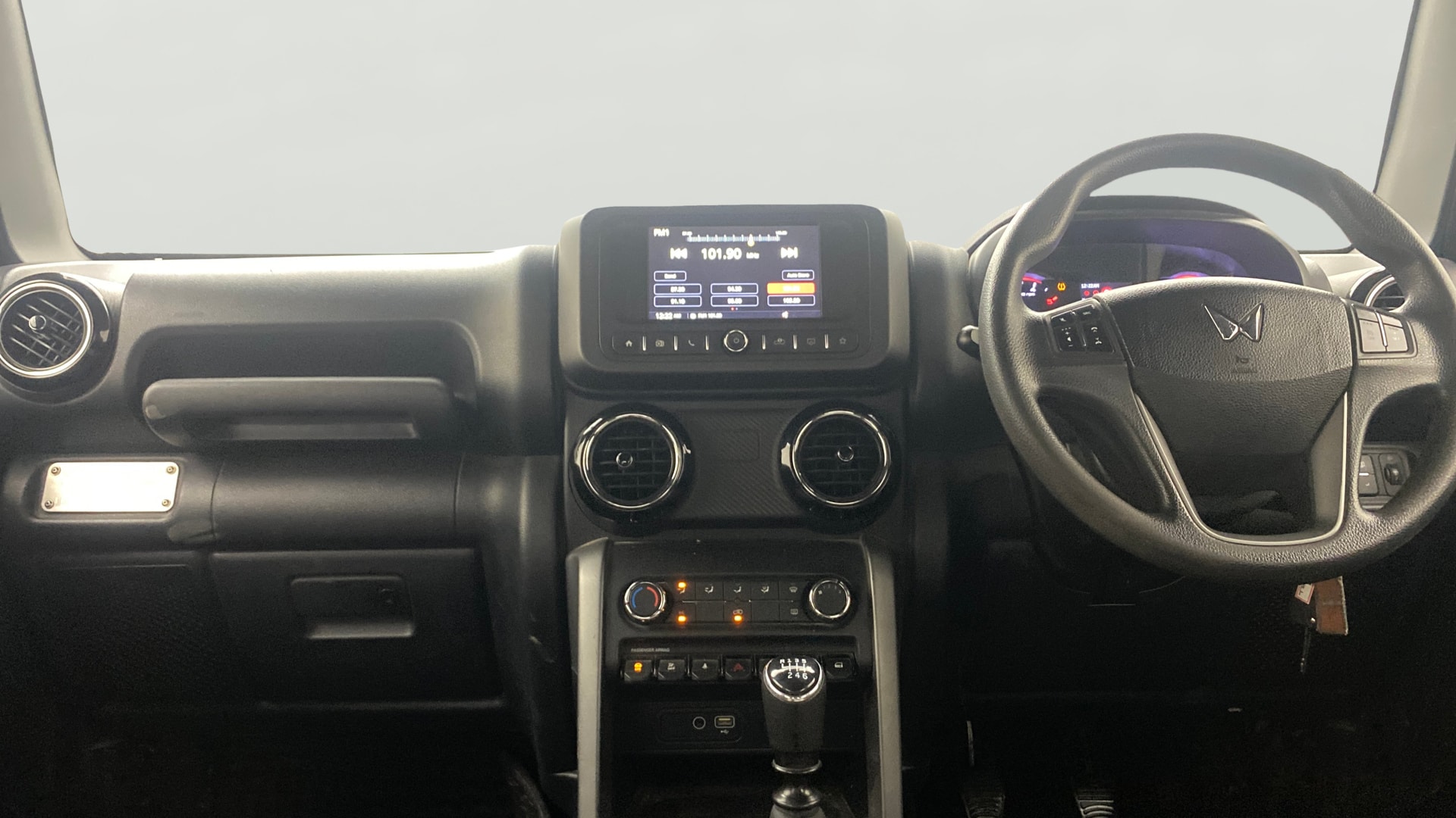 View 2024 Mahindra Thar AX Standard Manual Soft Top 6 Seater Image 17 Used 2024 Mahindra Thar AX Standard Manual Soft Top 6 Seater Image 17