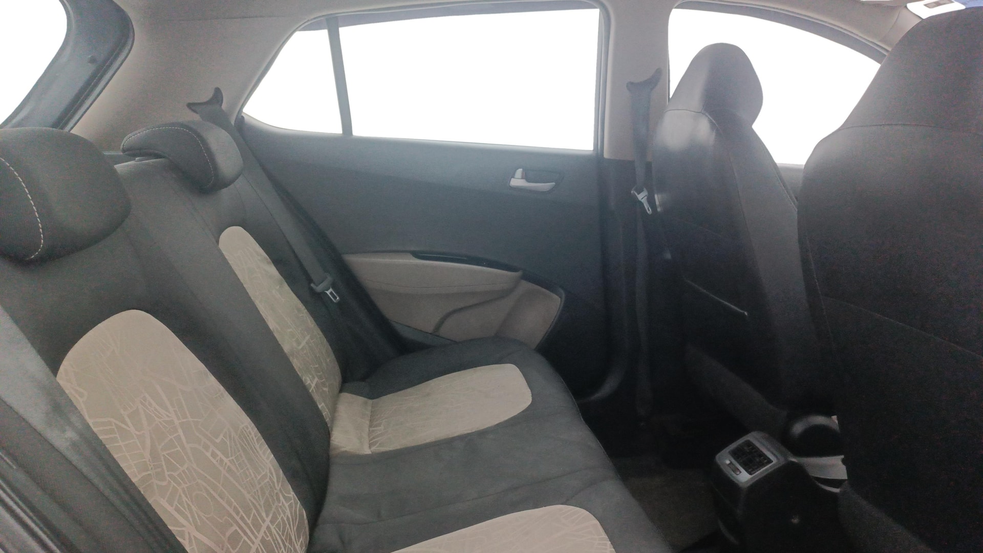 View 2014 Hyundai Grand i10 Asta AT 1.2 Kappa VTVT Image 34 Used 2014 Hyundai Grand i10 Asta AT 1.2 Kappa VTVT Image 34