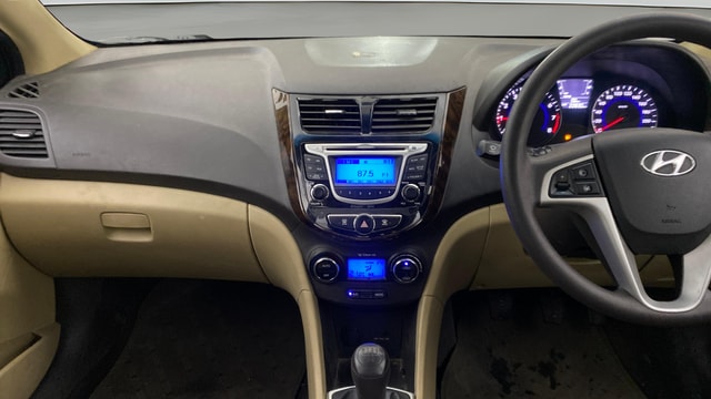 View Hyundai Fluidic Verna Image 17 Used Hyundai Fluidic Verna Image 17