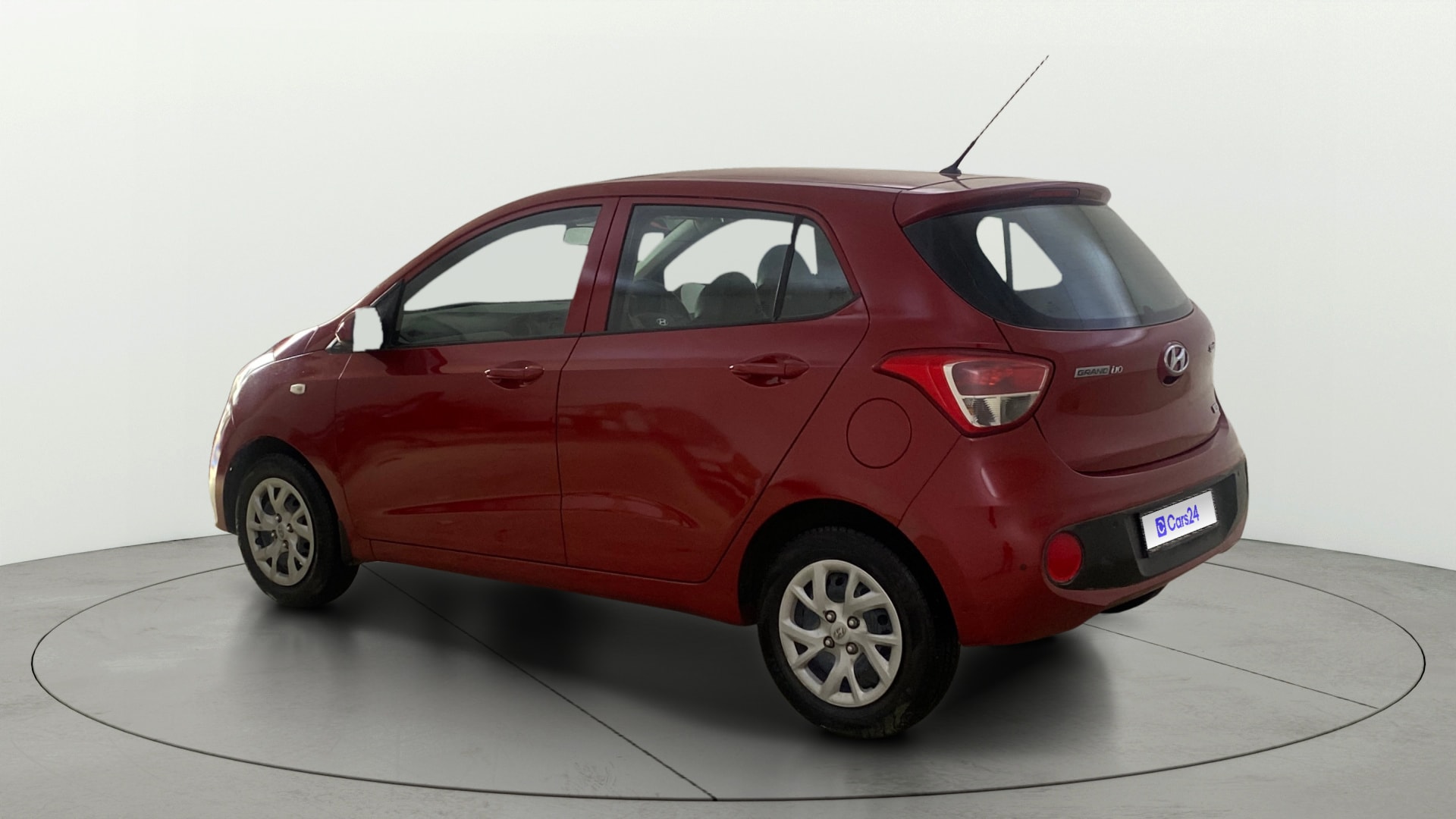 View 2018 Hyundai Grand i10 Sportz 1.2 Kappa Image 2 Used 2018 Hyundai Grand i10 Sportz 1.2 Kappa Image 2