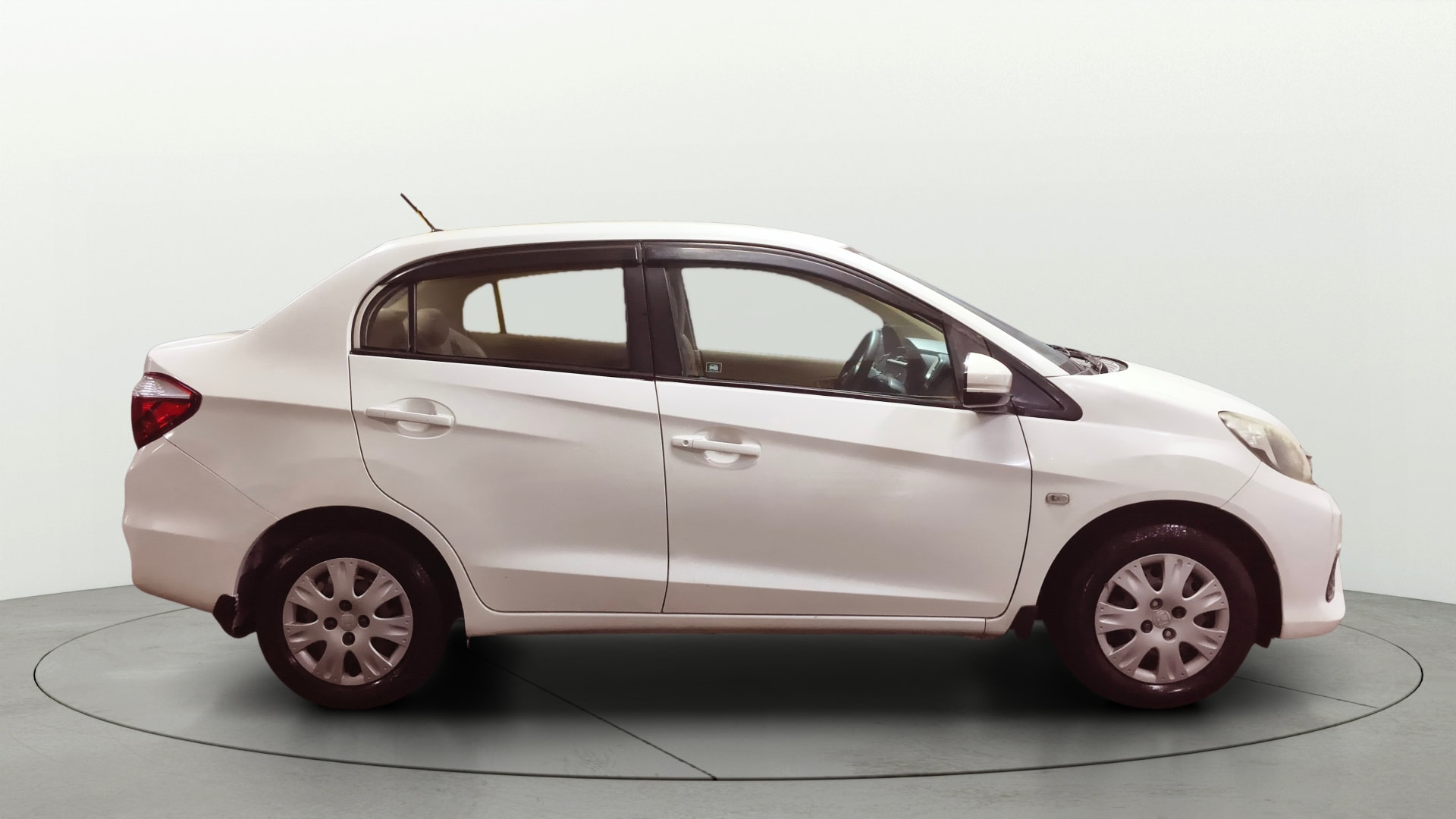 View 2017 Honda Amaze E MT Petrol BS IV Image 8 Used 2017 Honda Amaze E MT Petrol BS IV Image 8