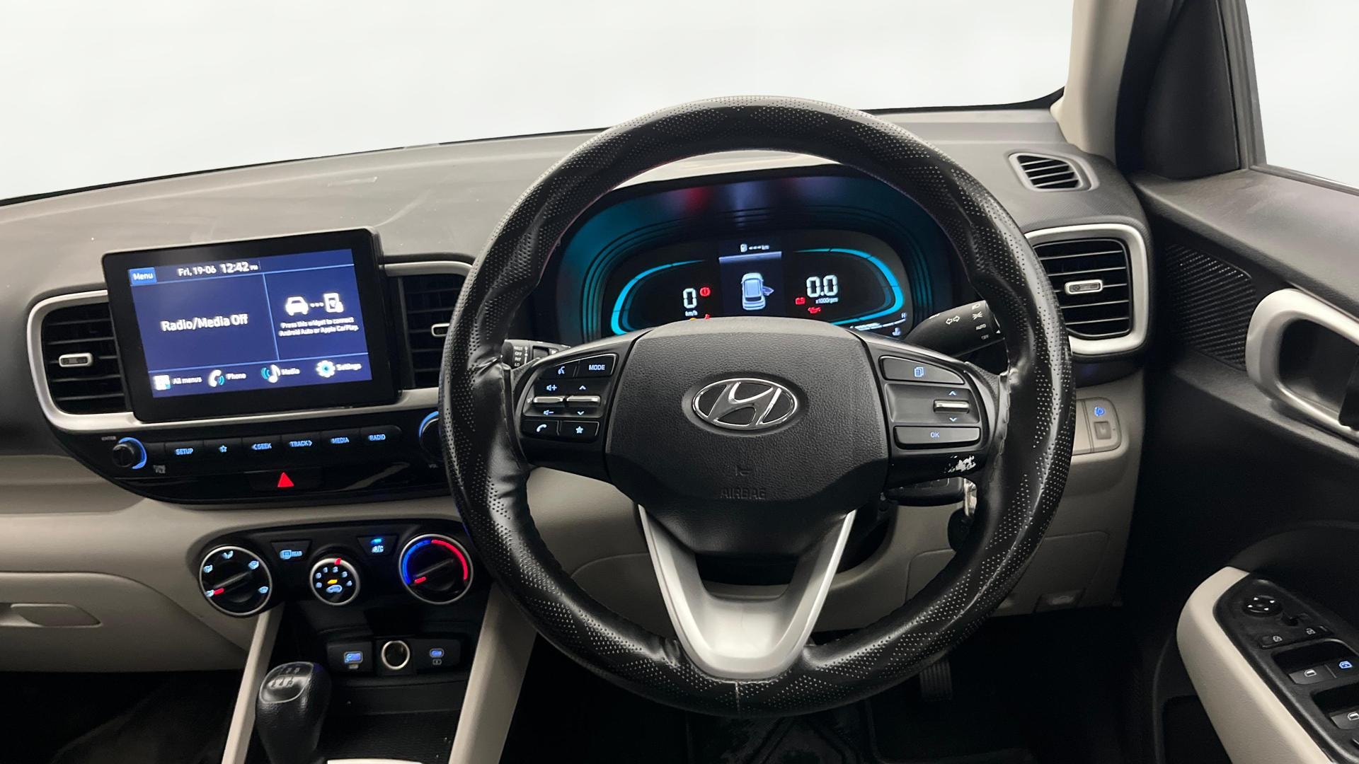 View 2024 Hyundai Venue S 1.2 Petrol Image 20 Used 2024 Hyundai Venue S 1.2 Petrol Image 20