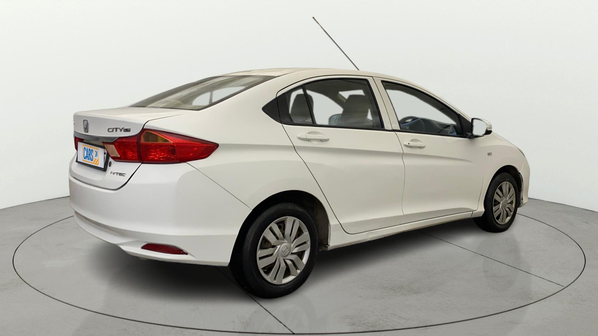 View 2015 Honda City ZX MT Diesel Anniversary Edition Image 41 Used 2015 Honda City ZX MT Diesel Anniversary Edition Image 41